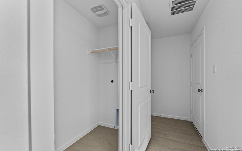 3824 Swift Fox Rd, New Braunfels, TX 78130, 3 Bedrooms Bedrooms, ,2 BathroomsBathrooms,Residential,For Sale,3824 Swift Fox Rd,0,1931044