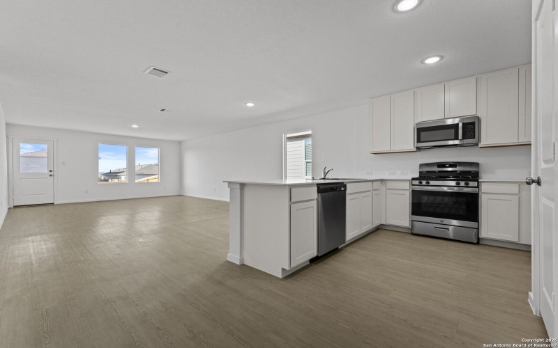 744 Horsetail Ln, New Braunfels, TX 78130, 3 Bedrooms Bedrooms, ,2 BathroomsBathrooms,Residential,For Sale,744 Horsetail Ln,0,1931051