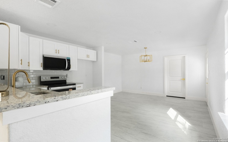 1096 DEER VALLEY, Spring Branch, TX 78070, 3 Habitaciones Habitaciones , ,2 BañosBaños,Residential,En Venta,1096 DEER VALLEY,0,1931087