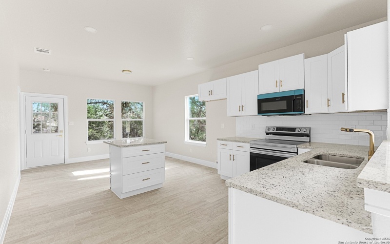 849 tee, Spring Branch, TX 78070, 4 Bedrooms Bedrooms, ,2 BathroomsBathrooms,Residential,For Sale,849 tee,0,1931109