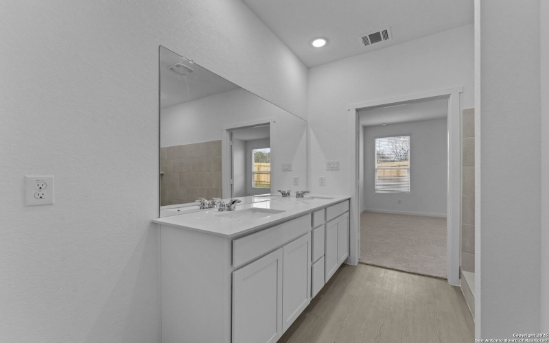 3848 Northaven Trl, New Braunfels, TX 78130, 4 Bedrooms Bedrooms, ,3 BathroomsBathrooms,Residential,For Sale,3848 Northaven Trl,0,1931146