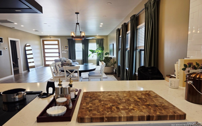 511 E Woodlawn Avenue, San Antonio, TX 78212, 3 Bedrooms Bedrooms, ,2 BathroomsBathrooms,Residential,For Sale,511 E Woodlawn Avenue,0,1931181