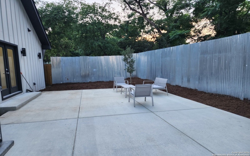 511 E Woodlawn Avenue, San Antonio, TX 78212, 3 Bedrooms Bedrooms, ,2 BathroomsBathrooms,Residential,For Sale,511 E Woodlawn Avenue,0,1931181