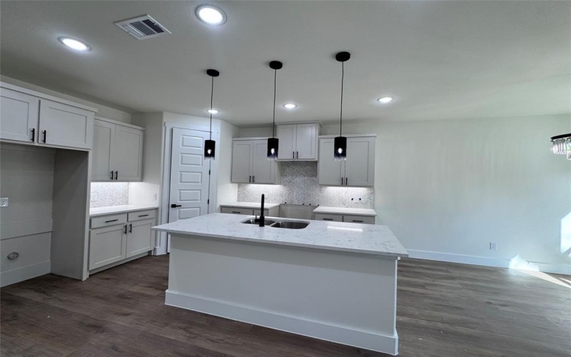 2816 Pennsylvania Avenue, Dallas, TX 75215, 4 Habitaciones Habitaciones , ,2 BañosBaños,Residential,En Venta,2816 Pennsylvania Avenue,0,21141452