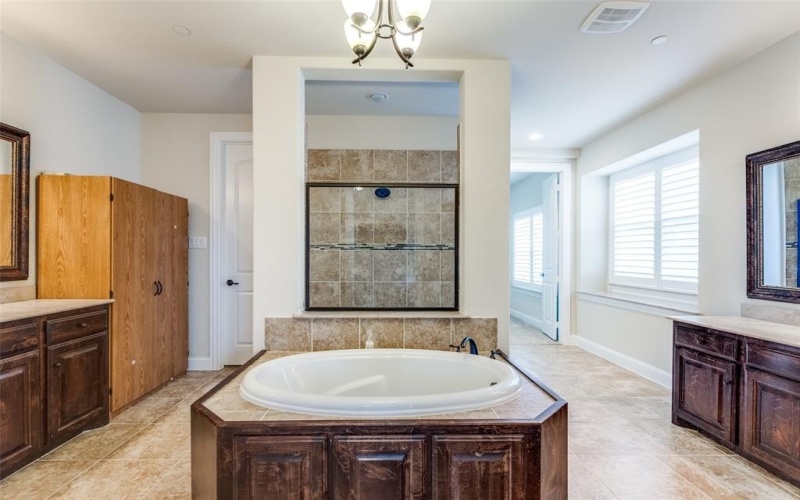 2490 Stonybrook Drive, Prosper, TX 75078, 5 Bedrooms Bedrooms, ,5 BathroomsBathrooms,Residential,For Sale,2490 Stonybrook Drive,0,21142239