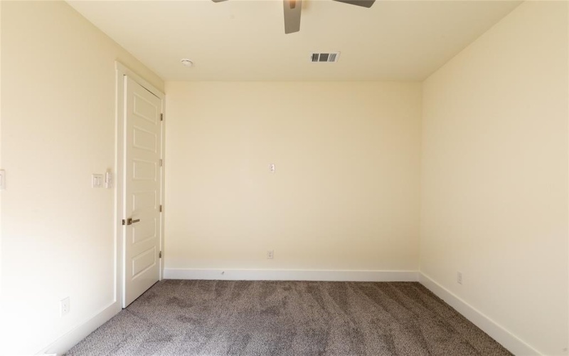 2820 Pennsylvania Avenue, Dallas, TX 75215, 4 Habitaciones Habitaciones , ,2 BañosBaños,Residential,En Venta,2820 Pennsylvania Avenue,0,21142385