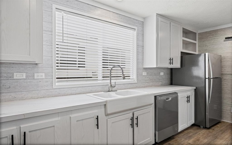 915 Arkansas River Drive, Granbury, TX 76048, 3 Bedrooms Bedrooms, ,2 BathroomsBathrooms,Residential,For Sale,915 Arkansas River Drive,0,21142466