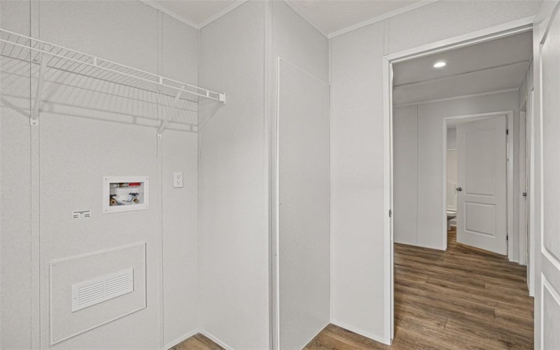 915 Arkansas River Drive, Granbury, TX 76048, 3 Bedrooms Bedrooms, ,2 BathroomsBathrooms,Residential,For Sale,915 Arkansas River Drive,0,21142466