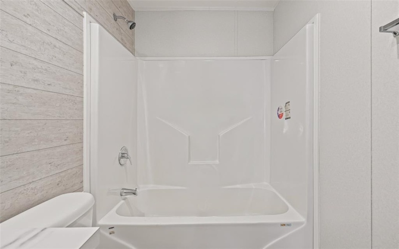 915 Arkansas River Drive, Granbury, TX 76048, 3 Bedrooms Bedrooms, ,2 BathroomsBathrooms,Residential,For Sale,915 Arkansas River Drive,0,21142466