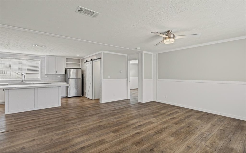 915 Arkansas River Drive, Granbury, TX 76048, 3 Bedrooms Bedrooms, ,2 BathroomsBathrooms,Residential,For Sale,915 Arkansas River Drive,0,21142466