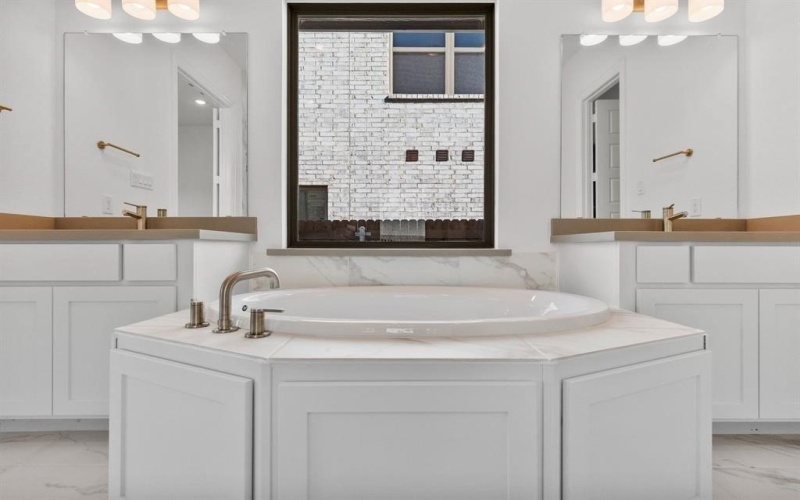 16621 Japanese Maple, Fort Worth, TX 76247, 4 Bedrooms Bedrooms, ,5 BathroomsBathrooms,Residential,For Sale,16621 Japanese Maple,0,21142503