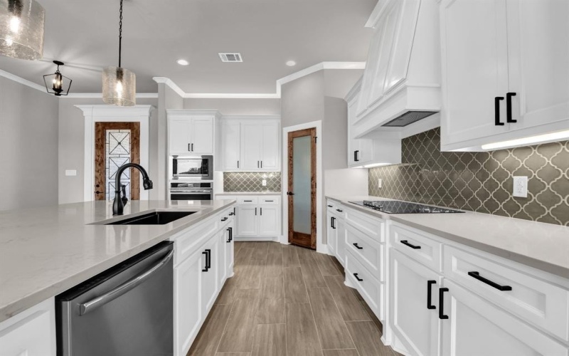 2000 Forest Bridge Drive, Azle, TX 76020, 4 Habitaciones Habitaciones , ,2 BañosBaños,Residential,En Venta,2000 Forest Bridge Drive,0,21142648