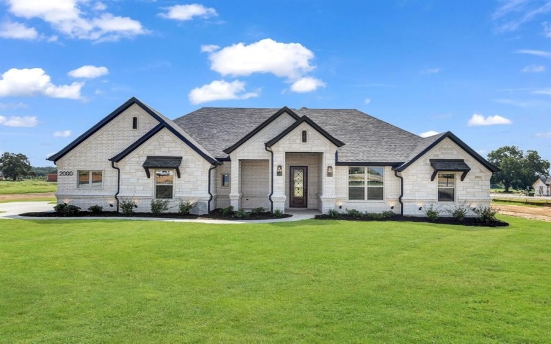 2000 Forest Bridge Drive, Azle, TX 76020, 4 Habitaciones Habitaciones , ,2 BañosBaños,Residential,En Venta,2000 Forest Bridge Drive,0,21142648