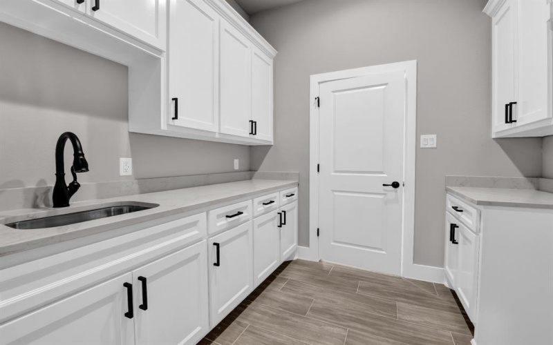 2000 Forest Bridge Drive, Azle, TX 76020, 4 Habitaciones Habitaciones , ,2 BañosBaños,Residential,En Venta,2000 Forest Bridge Drive,0,21142648