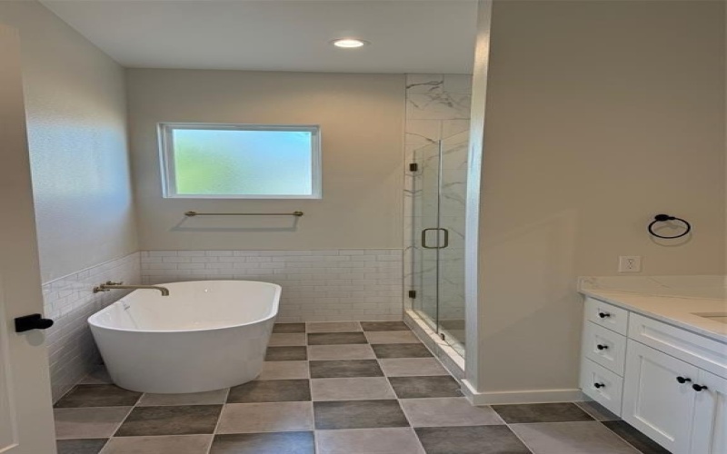 1629 E Tucker Street, Fort Worth, TX 76104, 4 Bedrooms Bedrooms, ,3 BathroomsBathrooms,Residential,For Sale,1629 E Tucker Street,0,21142649