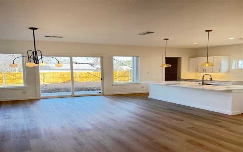 1629 E Tucker Street, Fort Worth, TX 76104, 4 Bedrooms Bedrooms, ,3 BathroomsBathrooms,Residential,For Sale,1629 E Tucker Street,0,21142649