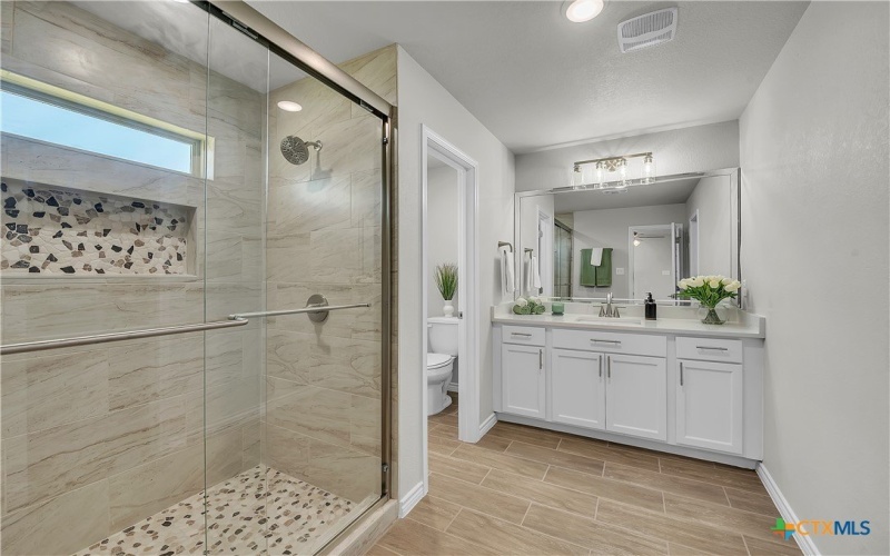 5202 White Rose Drive, Killeen, TX 76542, 3 Bedrooms Bedrooms, ,2 BathroomsBathrooms,Residential,For Sale,5202 White Rose Drive,0,600880