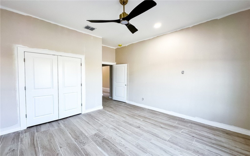 3649 Santa Fe Street, Corpus Christi, TX 78411, 4 Bedrooms Bedrooms, ,2 BathroomsBathrooms,Residential,For Sale,3649 Santa Fe Street,0,469373