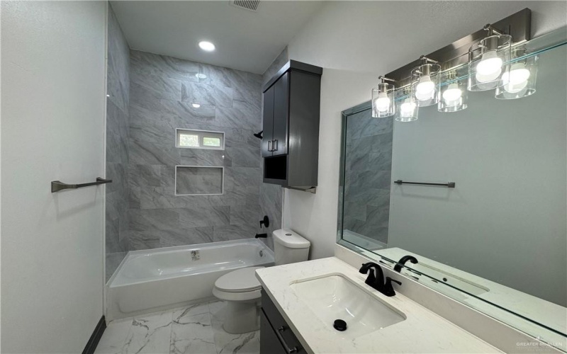 513 E Hawk Avenue, Pharr, TX 78577, 3 Bedrooms Bedrooms, ,2 BathroomsBathrooms,Residential,For Sale,513 E Hawk Avenue,0,491137