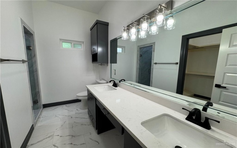 513 E Hawk Avenue, Pharr, TX 78577, 3 Bedrooms Bedrooms, ,2 BathroomsBathrooms,Residential,For Sale,513 E Hawk Avenue,0,491137