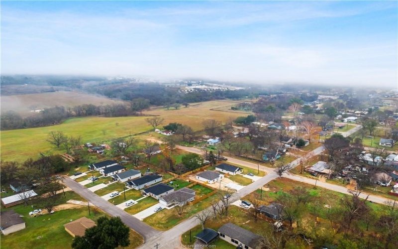 504 West Tenth Street, Hearne, TX 77859, 3 Bedrooms Bedrooms, ,2 BathroomsBathrooms,Residential,For Sale,504 West Tenth Street,0,25010328