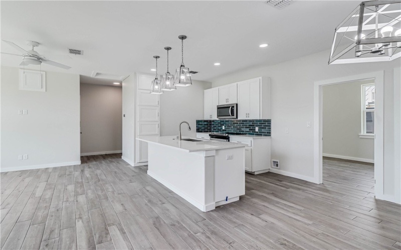 603 E Avenue G unit: 203 #203, Port Aransas, TX 78373, 4 Habitaciones Habitaciones , ,3 BañosBaños,Residential,En Venta,603 E Avenue G unit: 203,0,469423