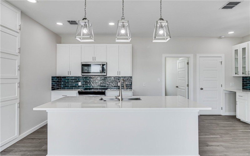 603 E Avenue G unit: 203 #203, Port Aransas, TX 78373, 4 Habitaciones Habitaciones , ,3 BañosBaños,Residential,En Venta,603 E Avenue G unit: 203,0,469423