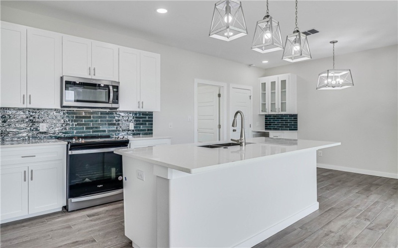 603 E Avenue G unit: 203 #203, Port Aransas, TX 78373, 4 Habitaciones Habitaciones , ,3 BañosBaños,Residential,En Venta,603 E Avenue G unit: 203,0,469423