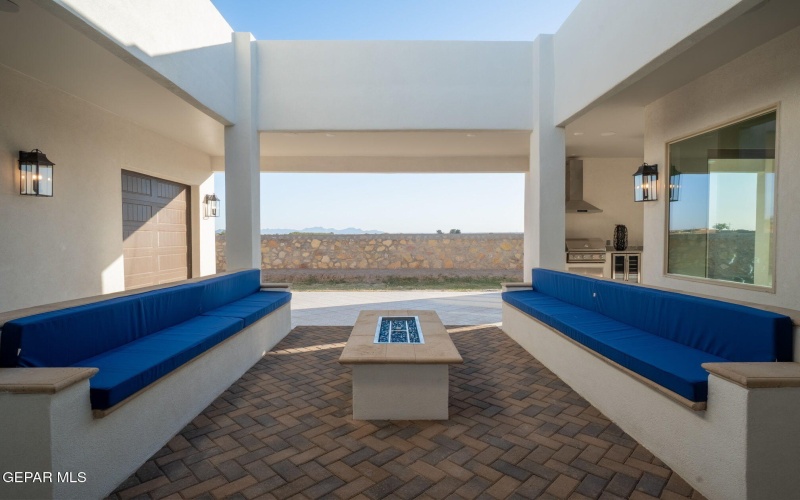 300 RIO DEL RANCHO Court, El Paso, TX 79932, 4 Habitaciones Habitaciones , ,1 BañoBaños,Residential,En Venta,300 RIO DEL RANCHO Court,0,933036