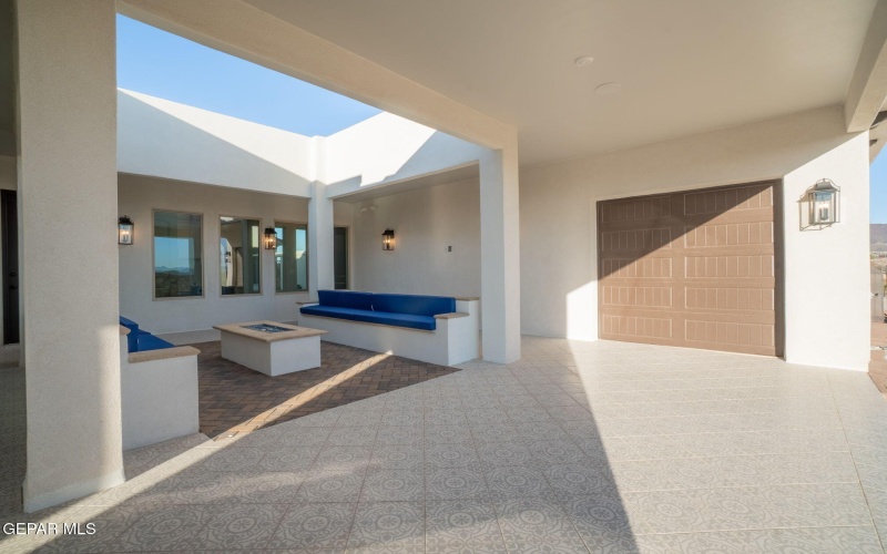 300 RIO DEL RANCHO Court, El Paso, TX 79932, 4 Habitaciones Habitaciones , ,1 BañoBaños,Residential,En Venta,300 RIO DEL RANCHO Court,0,933036