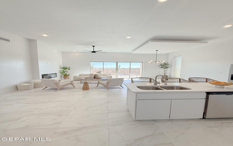 3800 Reliance Street, El Paso, TX 79938, 4 Habitaciones Habitaciones , ,3 BañosBaños,Residential,En Venta,3800 Reliance Street,0,935832