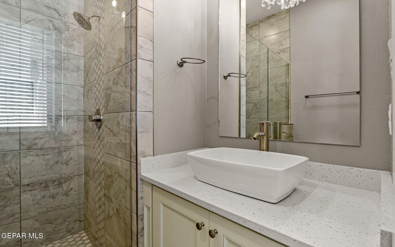 996 WILLOW RIVER Drive, El Paso, TX 79932, 4 Habitaciones Habitaciones , ,2 BañosBaños,Residential,En Venta,996 WILLOW RIVER Drive,0,935754