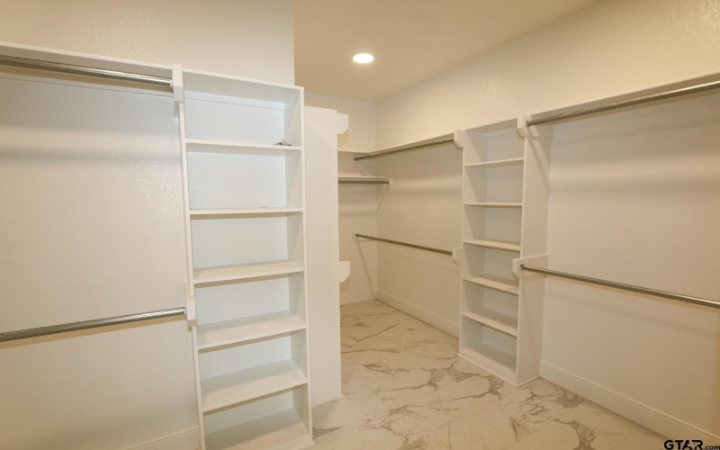 16525 Hailey Court, Tyler, TX 75703, 4 Habitaciones Habitaciones , ,3 BañosBaños,Residential,En Venta,16525 Hailey Court,0,26000089