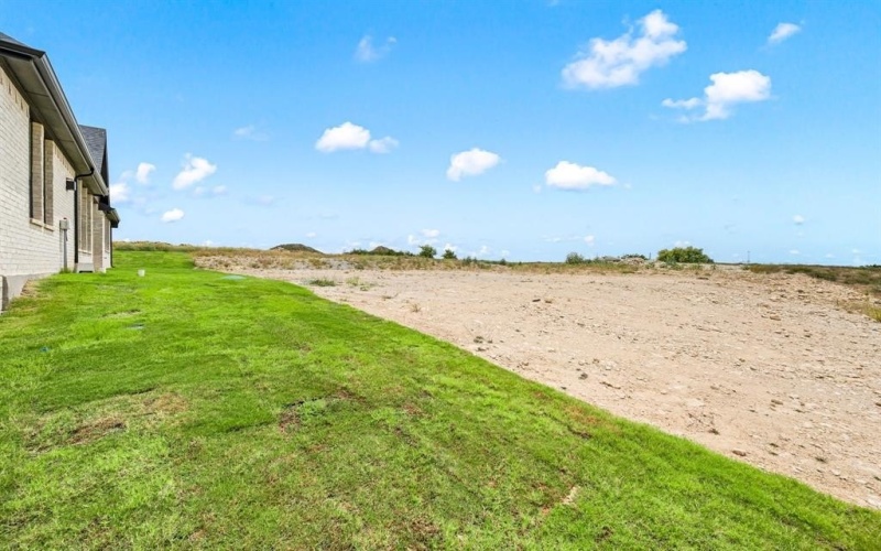 12109 Bella Vino Drive, Fort Worth, TX 76126, 3 Bedrooms Bedrooms, ,2 BathroomsBathrooms,Residential,For Sale,12109 Bella Vino Drive,0,21143076