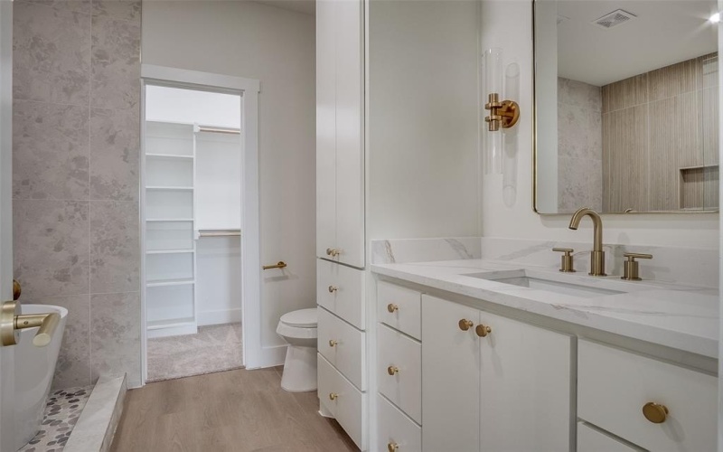 2518 Elk Trail, Granbury, TX 76048, 3 Bedrooms Bedrooms, ,2 BathroomsBathrooms,Residential,For Sale,2518 Elk Trail,0,21143457