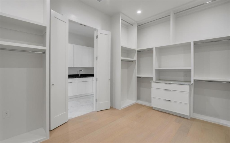 3813 Cortez Drive, Dallas, TX 75220, 6 Habitaciones Habitaciones , ,6 BañosBaños,Residential,En Venta,3813 Cortez Drive,0,21133918