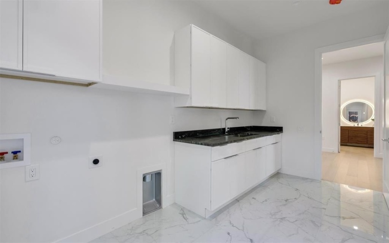 3813 Cortez Drive, Dallas, TX 75220, 6 Habitaciones Habitaciones , ,6 BañosBaños,Residential,En Venta,3813 Cortez Drive,0,21133918