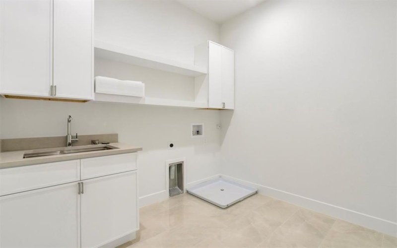 3813 Cortez Drive, Dallas, TX 75220, 6 Habitaciones Habitaciones , ,6 BañosBaños,Residential,En Venta,3813 Cortez Drive,0,21133918