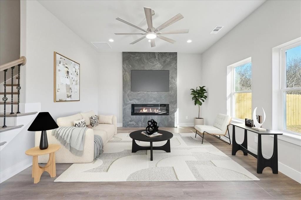 115 Church Street, Waxahachie, TX 75165, 4 Bedrooms Bedrooms, ,3 BathroomsBathrooms,Residential,For Sale,115 Church Street,0,21137341