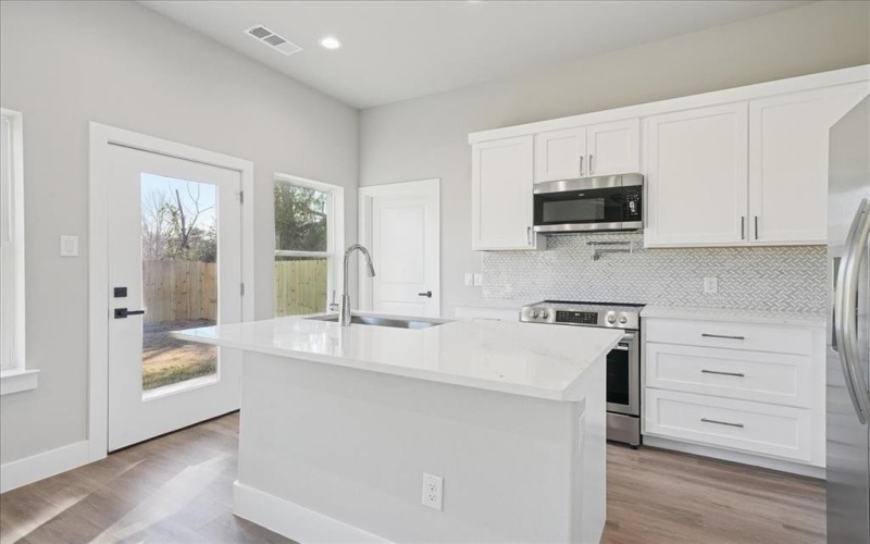 115 Church Street, Waxahachie, TX 75165, 4 Bedrooms Bedrooms, ,3 BathroomsBathrooms,Residential,For Sale,115 Church Street,0,21137341