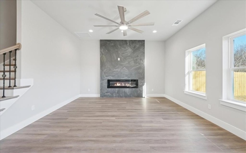 115 Church Street, Waxahachie, TX 75165, 4 Bedrooms Bedrooms, ,3 BathroomsBathrooms,Residential,For Sale,115 Church Street,0,21137341