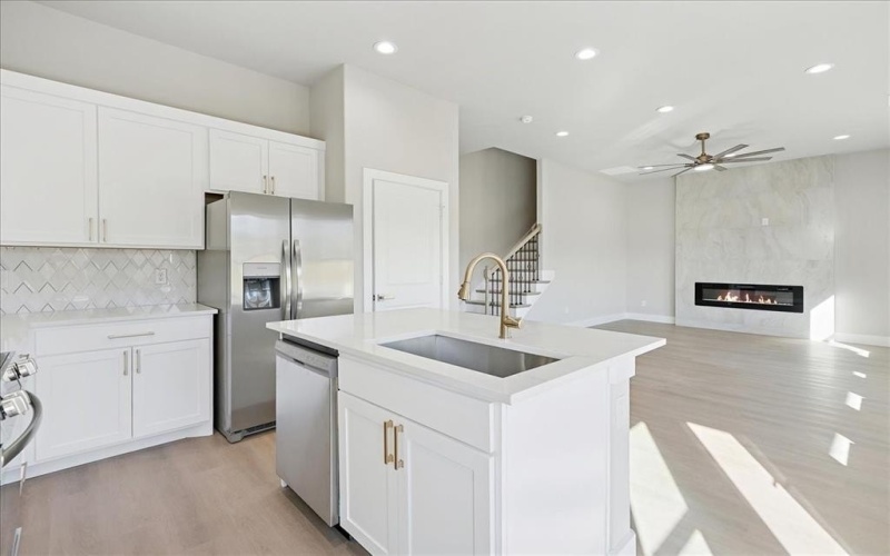 113 Church Street, Waxahachie, TX 75165, 4 Habitaciones Habitaciones , ,3 BañosBaños,Residential,En Venta,113 Church Street,0,21137447