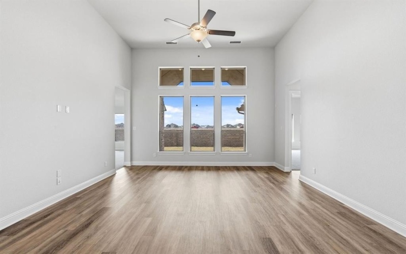 2109 Birch Street, Mansfield, TX 76063, 4 Bedrooms Bedrooms, ,5 BathroomsBathrooms,Residential,For Sale,2109 Birch Street,0,21143621