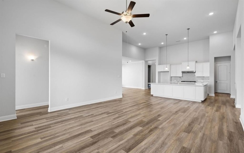 2109 Birch Street, Mansfield, TX 76063, 4 Bedrooms Bedrooms, ,5 BathroomsBathrooms,Residential,For Sale,2109 Birch Street,0,21143621