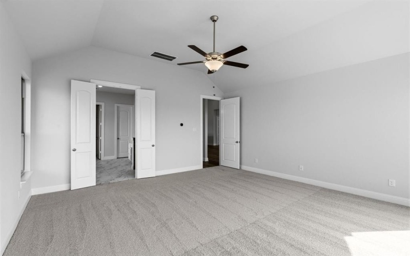 2109 Birch Street, Mansfield, TX 76063, 4 Bedrooms Bedrooms, ,5 BathroomsBathrooms,Residential,For Sale,2109 Birch Street,0,21143621