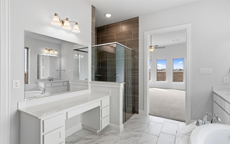 2109 Birch Street, Mansfield, TX 76063, 4 Bedrooms Bedrooms, ,5 BathroomsBathrooms,Residential,For Sale,2109 Birch Street,0,21143621