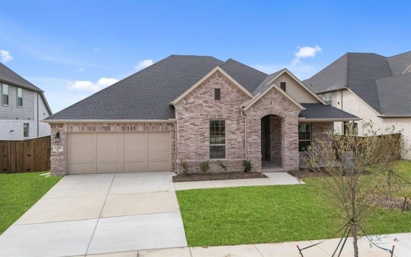2109 Birch Street, Mansfield, TX 76063, 4 Bedrooms Bedrooms, ,5 BathroomsBathrooms,Residential,For Sale,2109 Birch Street,0,21143621