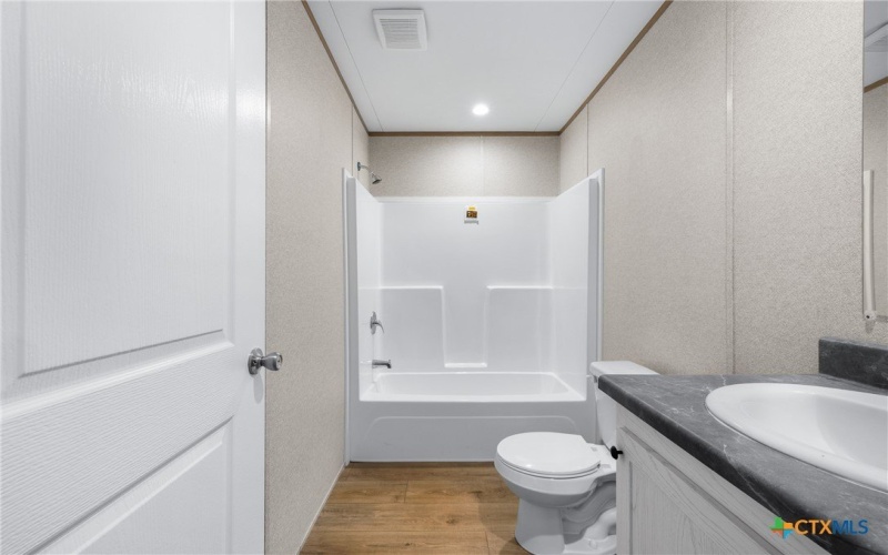 139 Azalea Court, Dale, TX 78616, 5 Bedrooms Bedrooms, ,3 BathroomsBathrooms,Residential,For Sale,139 Azalea Court,0,600922