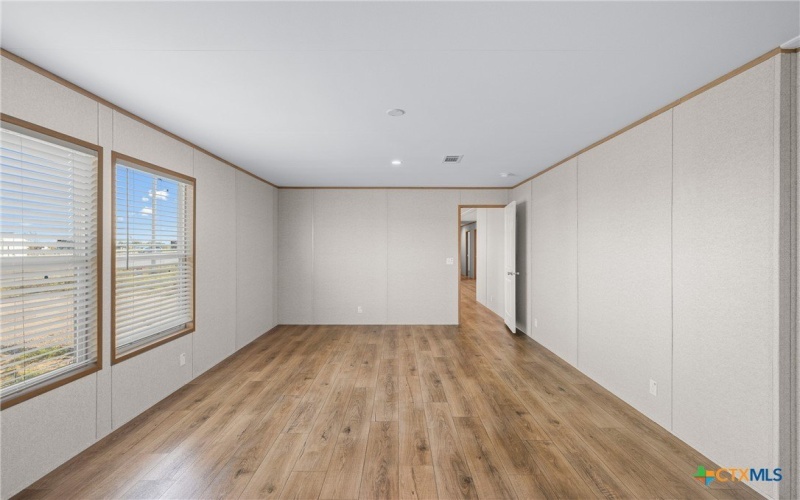 139 Azalea Court, Dale, TX 78616, 5 Bedrooms Bedrooms, ,3 BathroomsBathrooms,Residential,For Sale,139 Azalea Court,0,600922