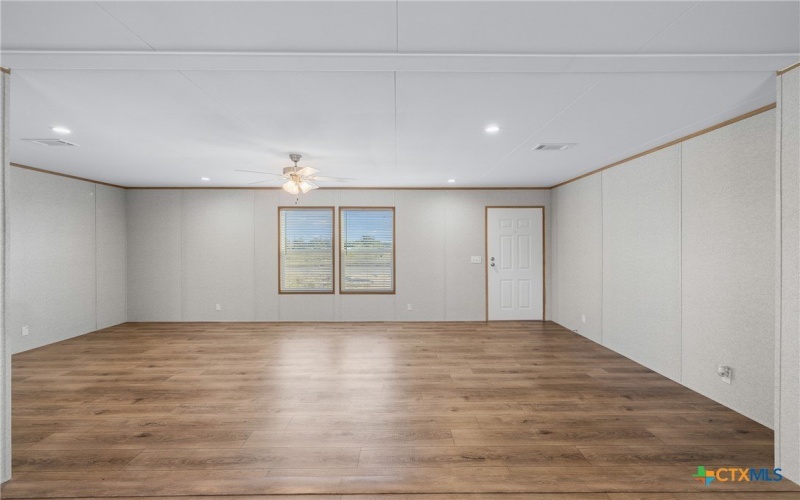 139 Azalea Court, Dale, TX 78616, 5 Bedrooms Bedrooms, ,3 BathroomsBathrooms,Residential,For Sale,139 Azalea Court,0,600922